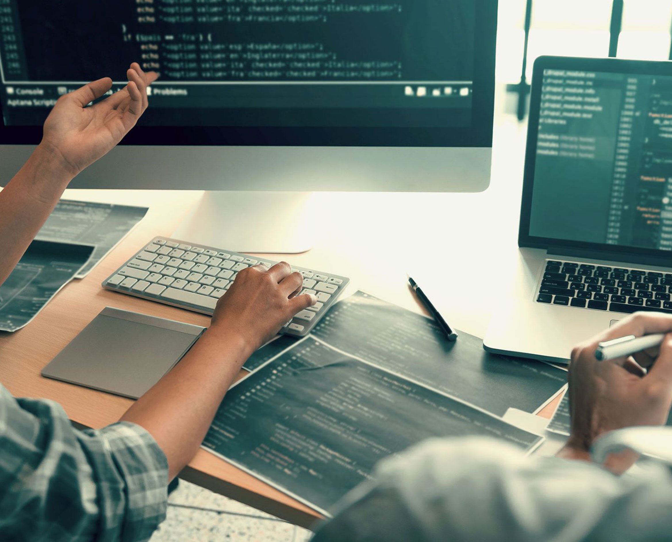 Custom software design for optimized manufacturing workflows
